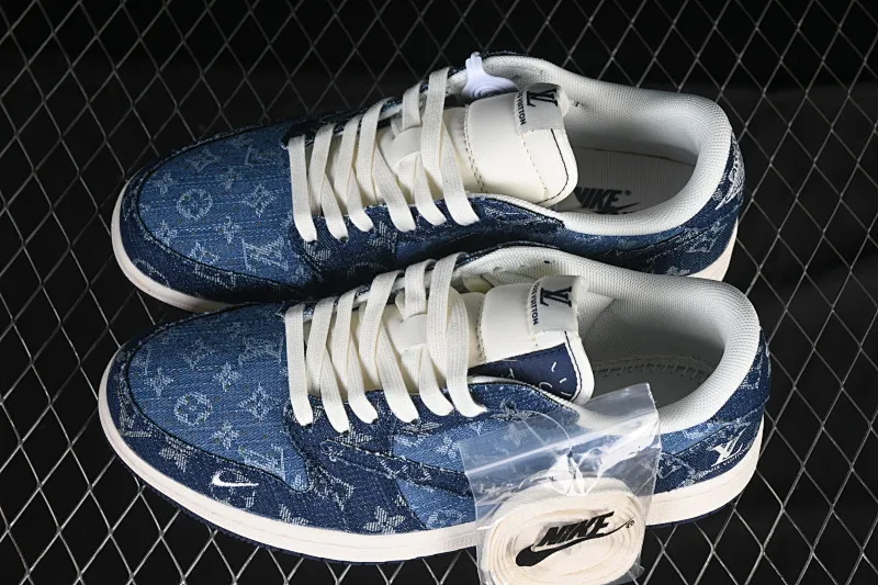 All categories Air Jordan Jordan series basketball shoes Air Jordan 1 Low High-end customized low-top sneakers Travis Scott x Fragment Design x Air Jordan 1 Low OG SP AJ1 Joe 1 joint washed denim dark blue print low-top cultural casual sneakers XD0798-312